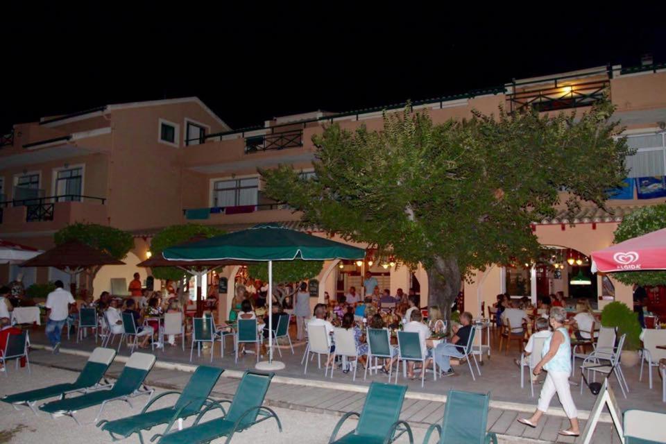 Christina Hotel Mesongí Esterno foto